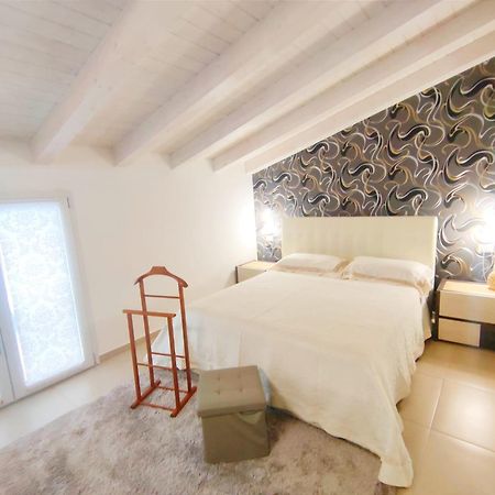 U Futtinu House Apartment คาตาเนีย ภายนอก รูปภาพ