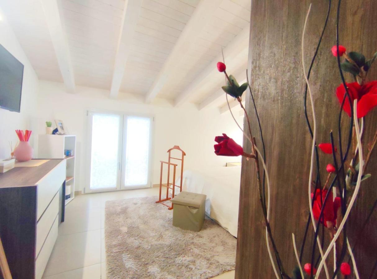 U Futtinu House Apartment คาตาเนีย ภายนอก รูปภาพ