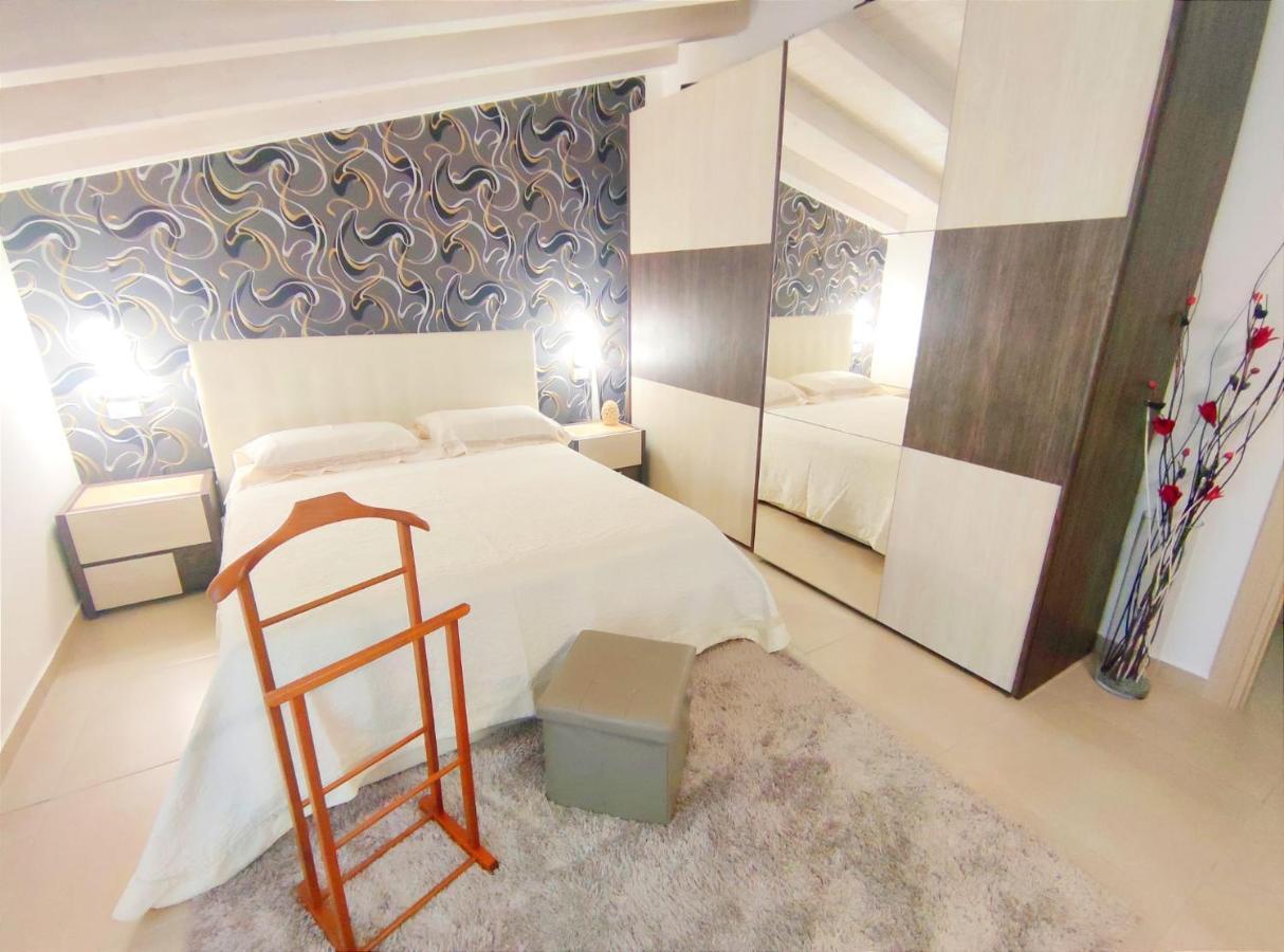 U Futtinu House Apartment คาตาเนีย ภายนอก รูปภาพ